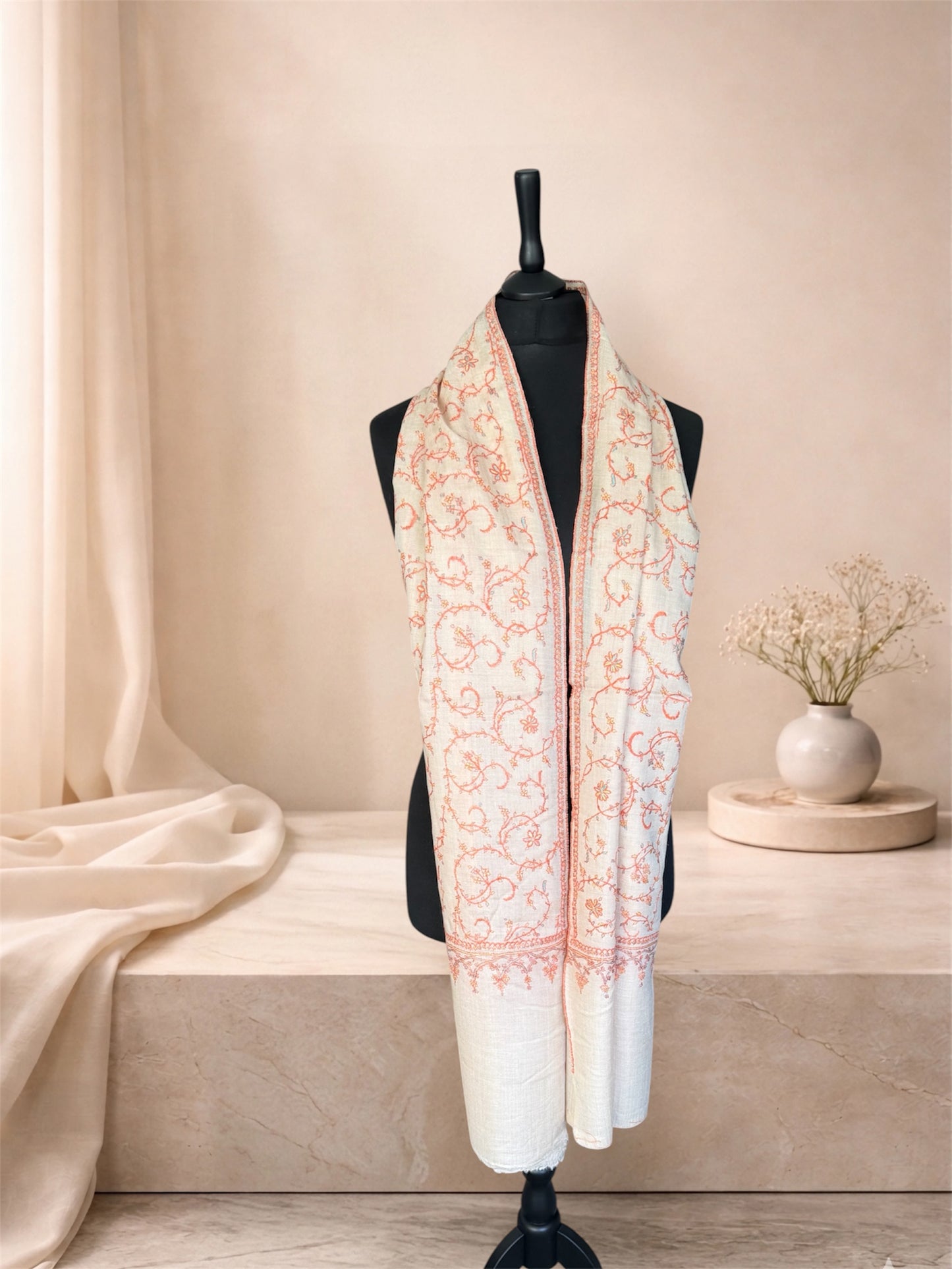 Ivory Pashmina Stole with Sozni Floral Vine Jaal